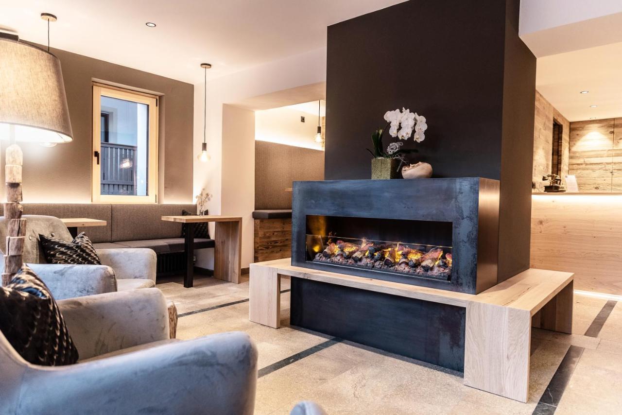 Appartement- Und Wellnesshotel Winkler Falzes Ngoại thất bức ảnh