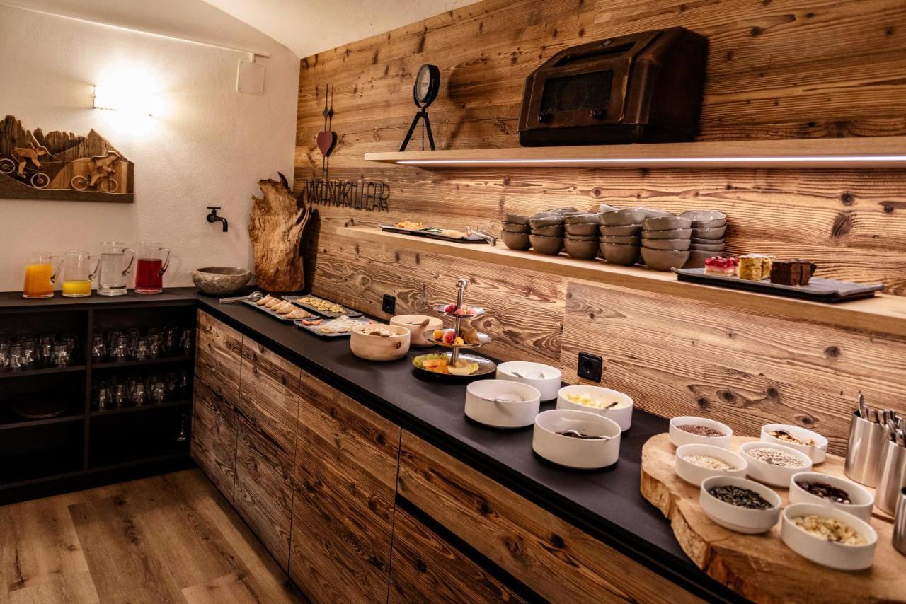 Appartement- Und Wellnesshotel Winkler Falzes Ngoại thất bức ảnh