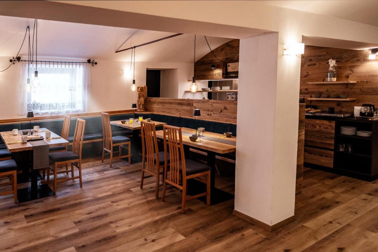 Appartement- Und Wellnesshotel Winkler Falzes Ngoại thất bức ảnh