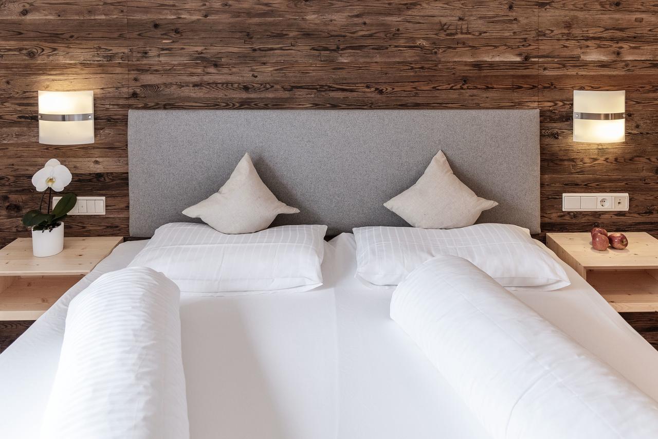 Appartement- Und Wellnesshotel Winkler Falzes Ngoại thất bức ảnh